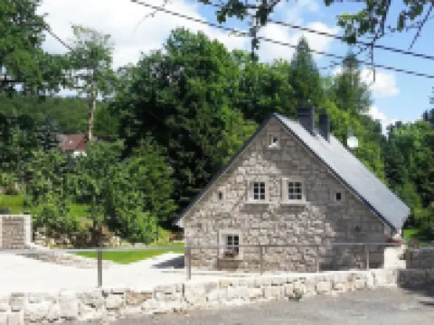 雪之谷瀑布之家 耶萊尼亞古拉酒店