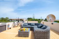 67 adm - 3 bed villa walking distance to Carvoeiro - 4-نجوم