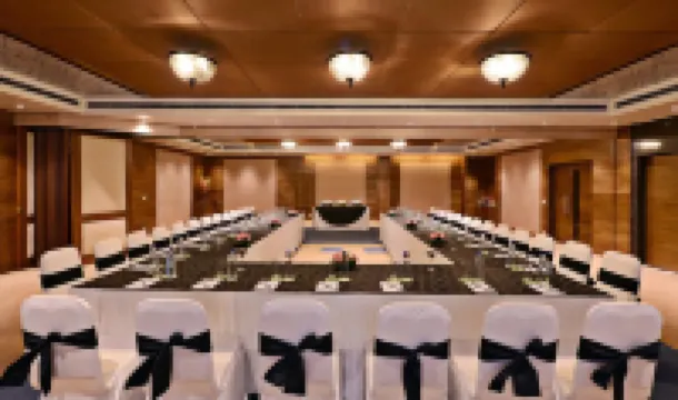 Leisure Inn Grand Chanakya