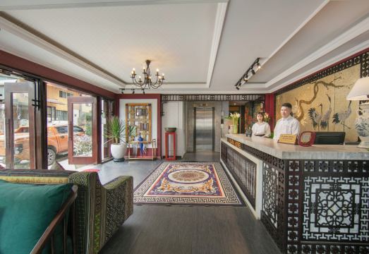 조용한 사파 호텔 발코니 뷰