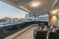 Villa Magnifica Apartments with Pool Hotels in Opcina Novalja