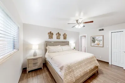 Dog-friendly condo near the ocean with patio, firepit, washer/dryer, AC
