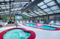 Christmas Farm Inn and Spa - Hot Tub