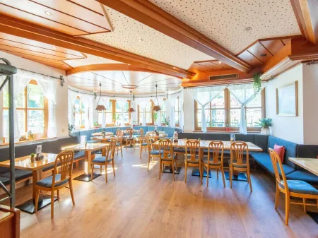 Group Holiday Apartment in Oberau with Pool Use