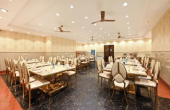 Hotel Sks Grand Palace-Vrindāvan