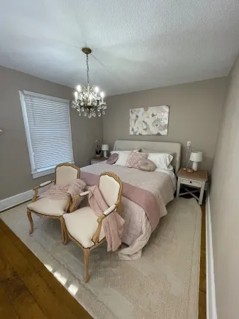 Peace of Pepin 3BR house with 2nd Story Hot Tub and Across from Public Beach