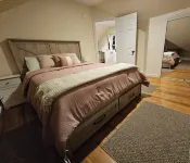 Heart of Lincoln - Modern Log Cabin, Steps from Main St, Mountain Fun,& Dining