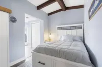 Sunset Retreat at Kimberling City - pet friendly, ground floor condo, lake view