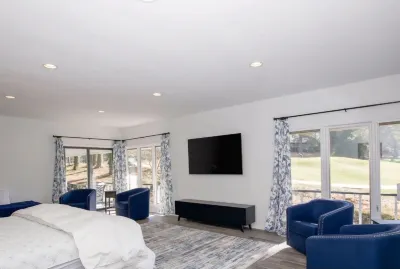 La-Vie #3  Spacious  house  in front of the green #2 of Pinehurst #3 golf course Các khách sạn gần The Country Club of North Carolina