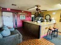 Four Horsemen Hotel Hotels in Pilot Point
