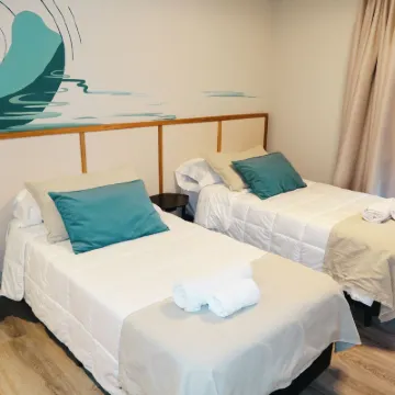 Faz Hostel Hotels near Ingeniero Aeronáutico Ambrosio L.V. Taravella International Airport