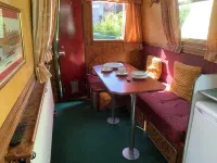 Stone - Boat - Sleeps 4 - Pet Friendly-85ws Hotel dekat Swan Inn