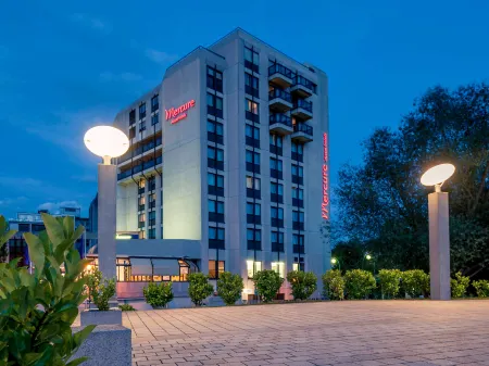 Mercure Hotel Saarbruecken City Отели рядом с достопримечательностью «Университет Саара»