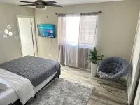 A Getaway Home with a pool table, table tennis & a Pool. Hotels in Deer Valley