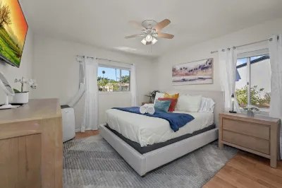 Family-Friendly Retreat: Kids Play Area, AC, Outdoor Dining & High Chair