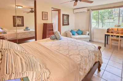 Paraiso Beachfront Apartment 1 bedroom