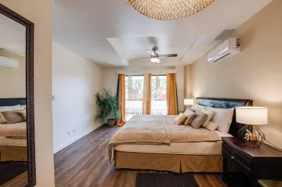 Urban Oasis in Santa Ana Centro: 2BR & Terrace near Everything