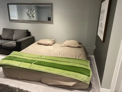 Newly renovated Basement Apartment (For One Guest only) Hotels near Glen Eden