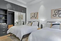 NEW! Zuma Villa/3BR/3.5 BA/Rooftop Terrace/Sea Views/Pool/Gated/10 mins to Beach
