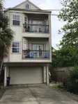 Boardwalk Home One Block to Kemah Activities Hotels near Cherry's Designs