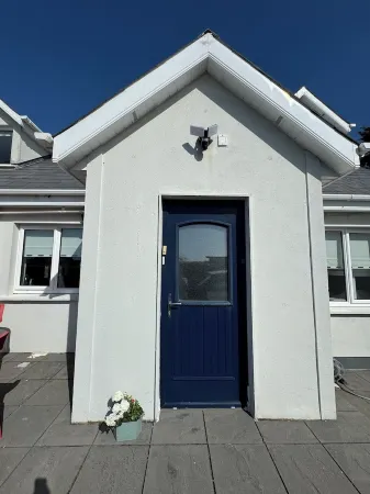 Come for the view, stay for the serenity in this 3 bedroom house near Hook Head!