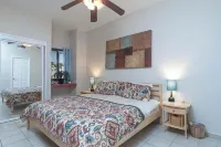 Oceanview Retreat on Sandy Beach at the Sea