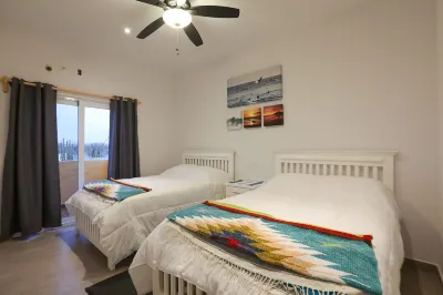 Steps away from the Beach!
