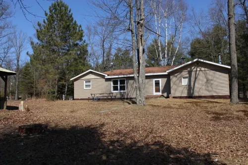 Winter Wonderland - Waterfalls, Ice Fishing, Snowmobiling!