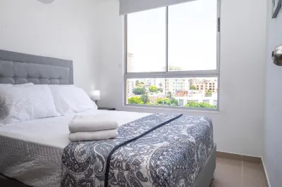 Beautiful 3 bedroom 2 bath apartment Hotels in 