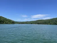 Perfect Waterfront Getaway With Covered Dock Hotels in Campbell County