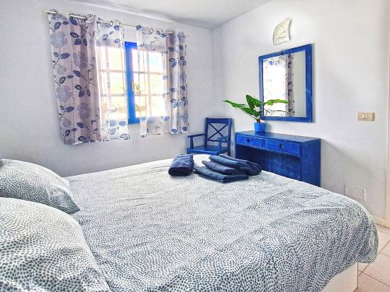 cosy appartment in a residencial development near the sea