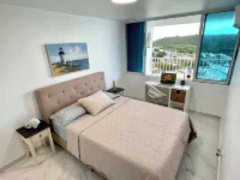 Oceanfront VIEW Fajardo, 2 BDRM+2BA Condo A/C, Olympic sized Outdoor Pool, WIFI