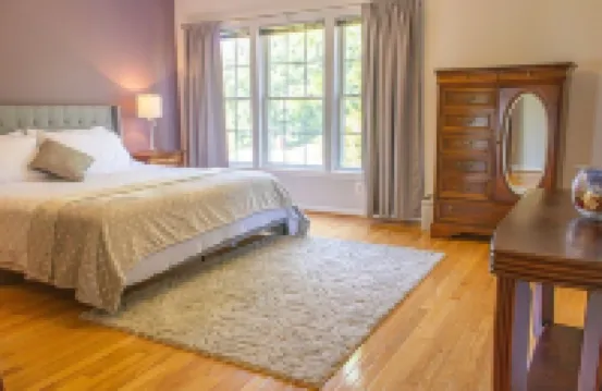 Divine Getaway- King Bed Master Suite Near DC