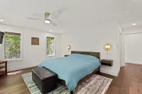 NEWLY RENOVATED! Lake George Mtn Retreat: BBQ, Firepit, 2-tiered Deck!