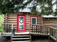 Pet -friendly Cabin on Lake Superior at Sunset Cove Resort