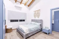 Spectacular oceanfront home