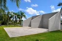 Just renovated! Best condo in Jupiter, Walk to the beach!