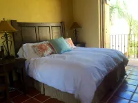 Beautiful 2 Bed, 2 Bath Casa Steps From The Beach & Pools In Loreto Bay