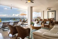 Breathtaking views over los muertos beach, Sky Suite C