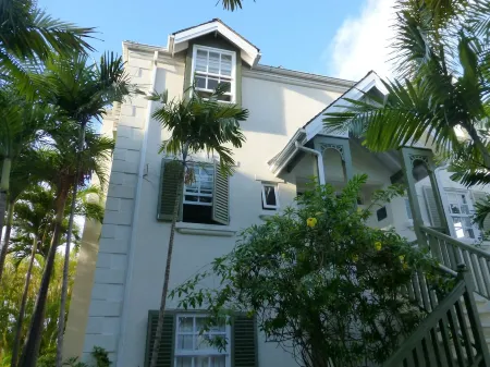 Luxury 2 bedroom apartment with stunning sea views on Barbados West Coast