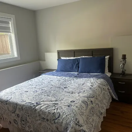 Spacious 2 bed 1 bath suit in West Abbotsford