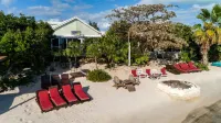 Silver Palms # 2 – Exclusive Long Bay Beachfront Retreat with Pool
