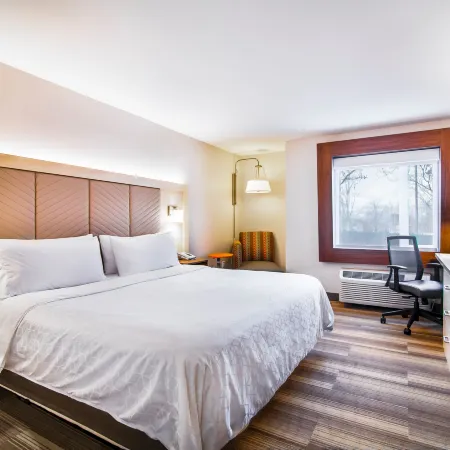 Holiday Inn Express & Suites LANGLEY by IHG