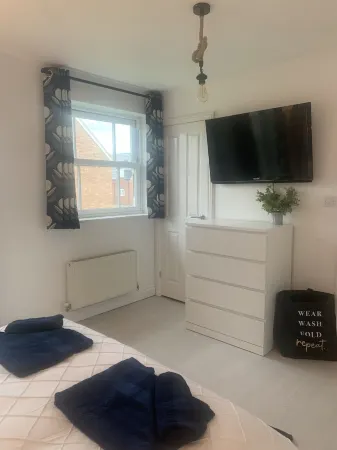 Sandy Feet 1st floor apartment with open plan living on The Bay, Filey Отели рядом с достопримечательностью «Парк Плейдейл Фарм»