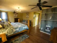 Climb On Inn-RRG- 3BD & 2BA - Outdoor Adventure Paradise- Pet Friendly -Cozy Hotels in Wolfe County