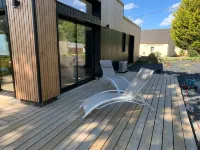 Cozy Plein Pied Construction Bois Proche Toutes Commodités et Plage Hotels in Plouha