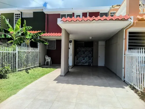 Ginger House. Charming 3-bedroom townhome, fast WiFi, A/C in enchanting Rincón