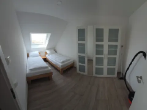 Moderne 3 Zimmer Wohnung Panorama mit Großem Balkon für 4P. + Wifi und Parkplatz