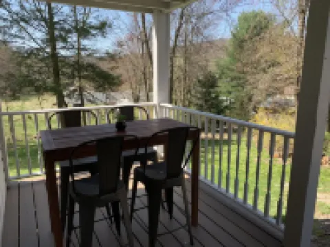 Serene Home at Harveys Lake Hotels in Harveys Lake