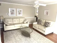 GMU & Courthouse Suite Hotels near Van Dyck Park